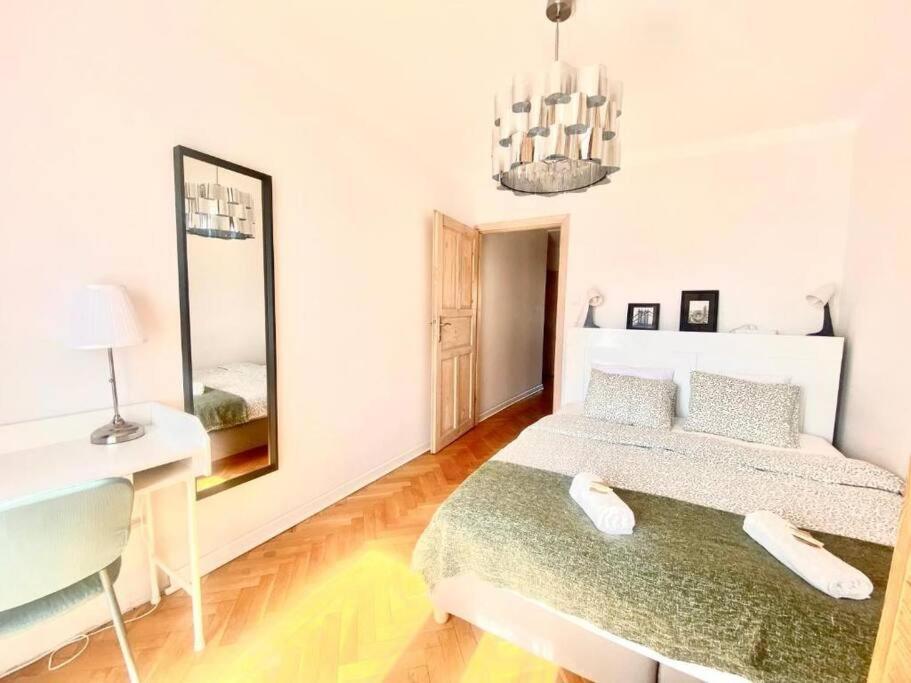 Apartment With National Stadion View, Free Parking Varşova Dış mekan fotoğraf
